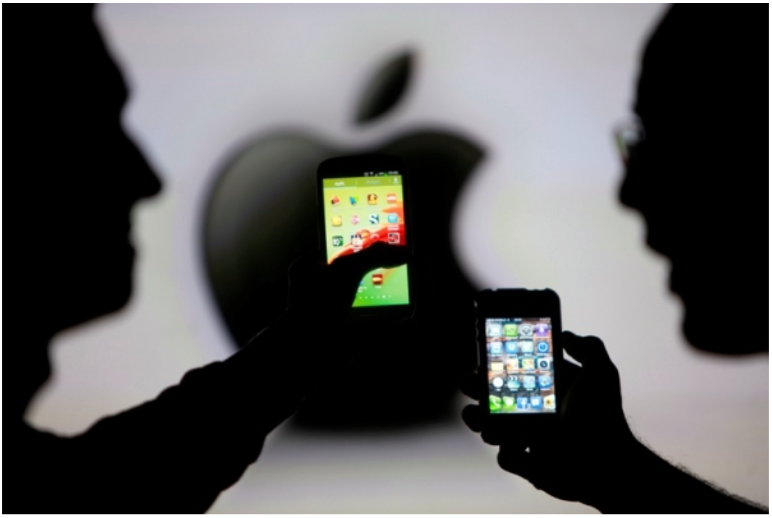 Face Off: Apple vs Samsung Patent Battle Starts Today