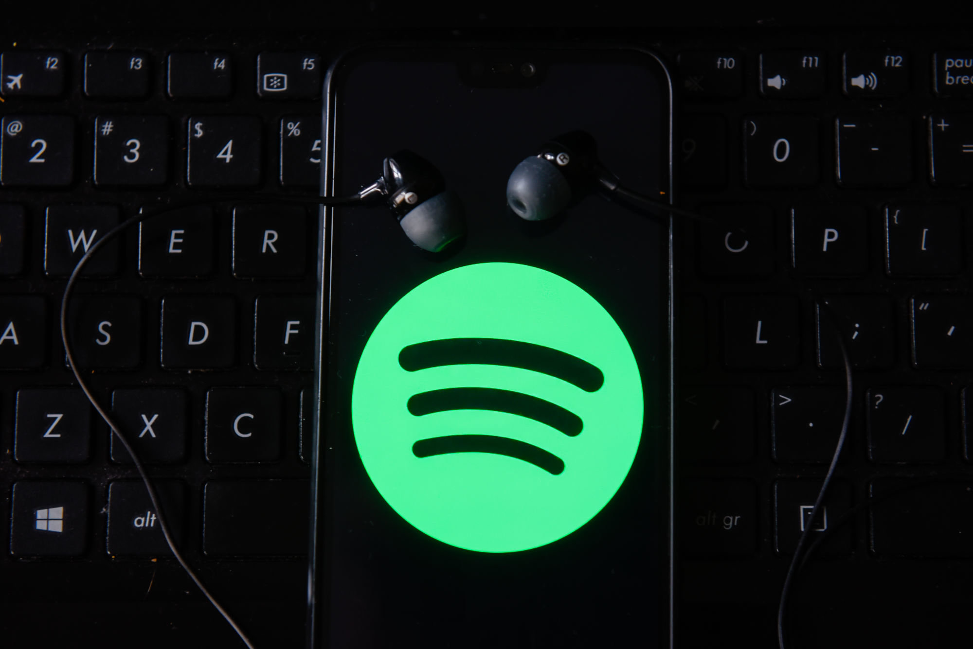 After Apple Music, Spotify also extends the free trial period to three months