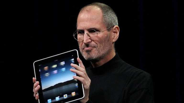 Ten years ago Steve Jobs presented the first iPad model